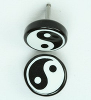 PL Yy black-white flat fake piercing