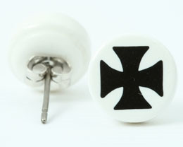 Hero cross white-black circular reference stud