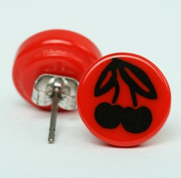 Cherry red-black circular reference stud