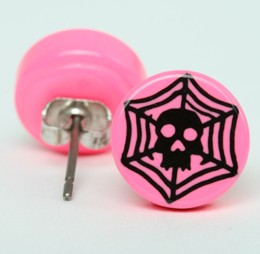 Spiderweb pink circular reference stud