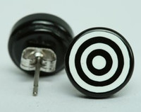 Circle black circular reference stud