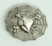 Heart bone spiderweb medium buckle