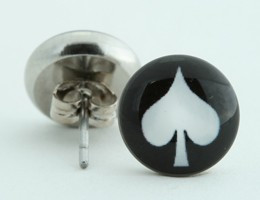 Ace of spades black-white circular reference stud