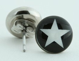 Star black-white circular reference stud