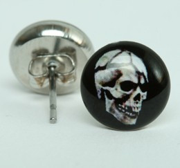 Skull side circular reference stud
