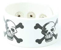 Skull angry white big stripes & checker