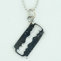 Razor blade mix necklace