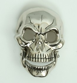 Skull moving medium buckle