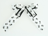 Skull white double hair clips piece