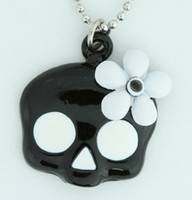 Skull flower black-white skull necklace