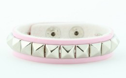 Square L.pink studs small stud