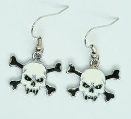 Tooth white skull pendant