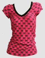 Cute skull pink-black fashion t-shirt