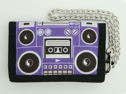 Stereo purple mixed with chain wallet