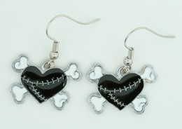 Heart bone black-white sweet pendant