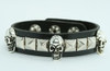Skull squared studs medium stud