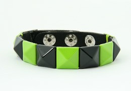 Black-green studs medium stud