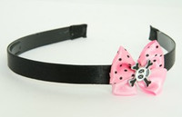 Skull cross eye white light pink bow & skull