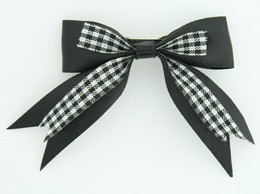 Black clean hair clips piece