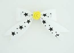 White / flower yellow white flower