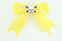Yellow / skull tooth white yellow skull