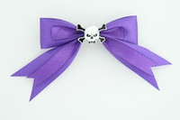 Purple / skull tooth white dark purple skull