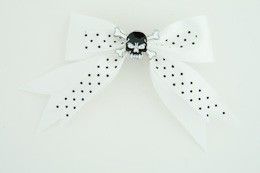 Dot white / skull tooth black white skull