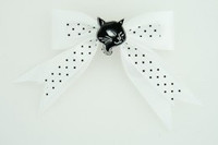 Dot white / cat black white animal