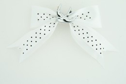 Dot white / swallow white white animal