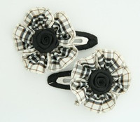 Scotch black flower hair clips pair
