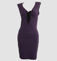 Front - DV dot L purple V neck pin up