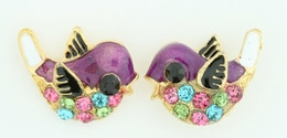 S swalluw purple stone stud