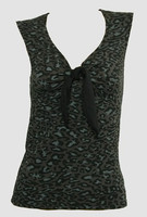 Front - V leopard grey classic top pin up