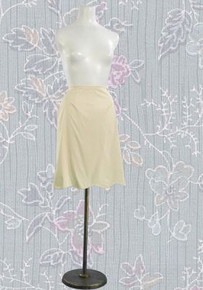 Dainty Youth Form half slip