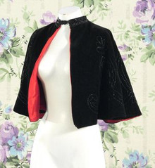 Exquisite nineteenth century capelet
