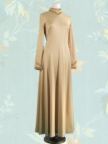 Golden gown fit for a queen