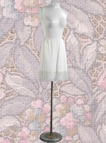 Pretty Van Roalte half slip