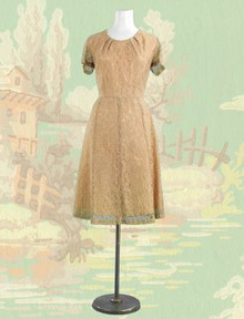 Stylish 1950s date dress