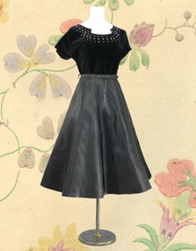Scrumptulescent velvet & taffeta cocktail dress