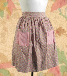 Apple pie and summer apron 1950s
