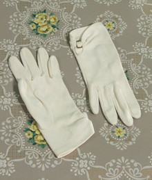 1940s white nylon gloves