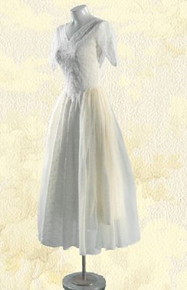 Sensational wedding gown from the 40s