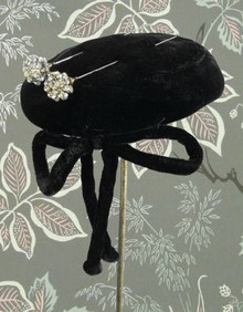 1950s black velvet fascinator