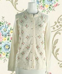 Creamy white 1970s acrylic sweater