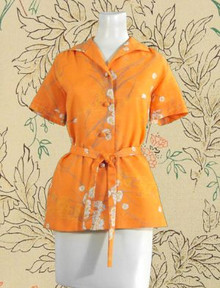 Chic 1960s Hawaiian blouse