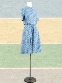 Sweet 1970s blue and white print dress