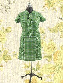 Adorable green plaid 1960s day dress