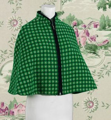 Traditional Welsh capelet