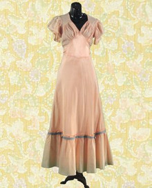 Lovely 1930s taffeta gown