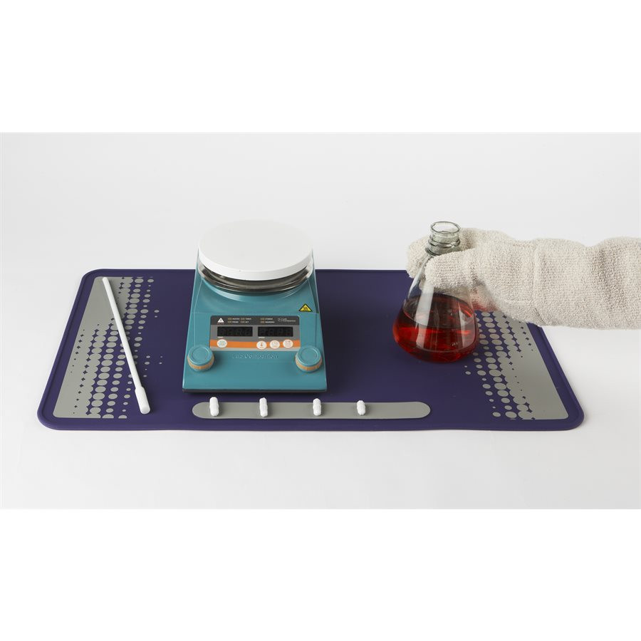 Bench protector silicone mat for the research laboratory